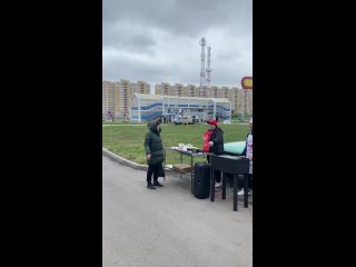 Вчера и сегодня у нас дегустация колбасок для гриля в Тамбове😉
📍ул. Мичуринская, 211 в

Жарили и угощали.. |Компания «ЕМельянов»